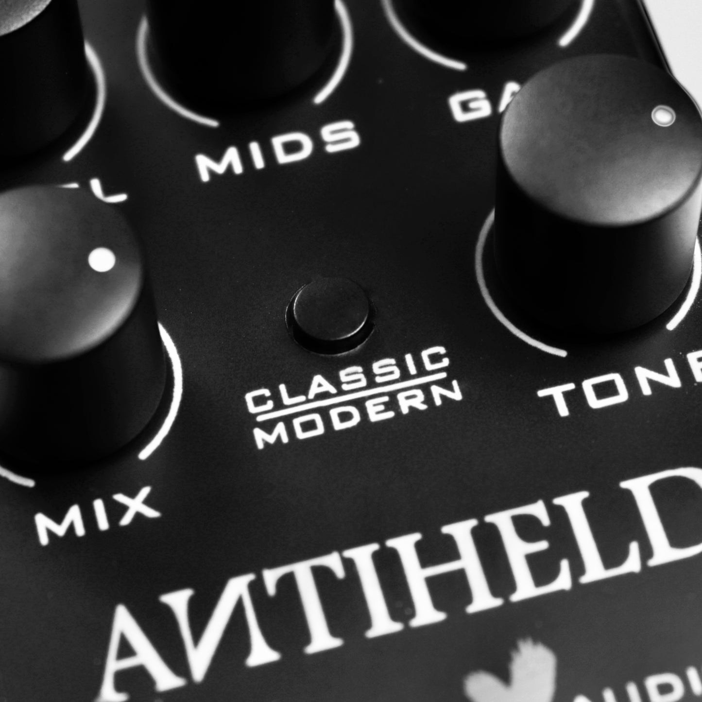 unser bass Distortion Pedal kann zwischen Classic oder modern unterscheiden