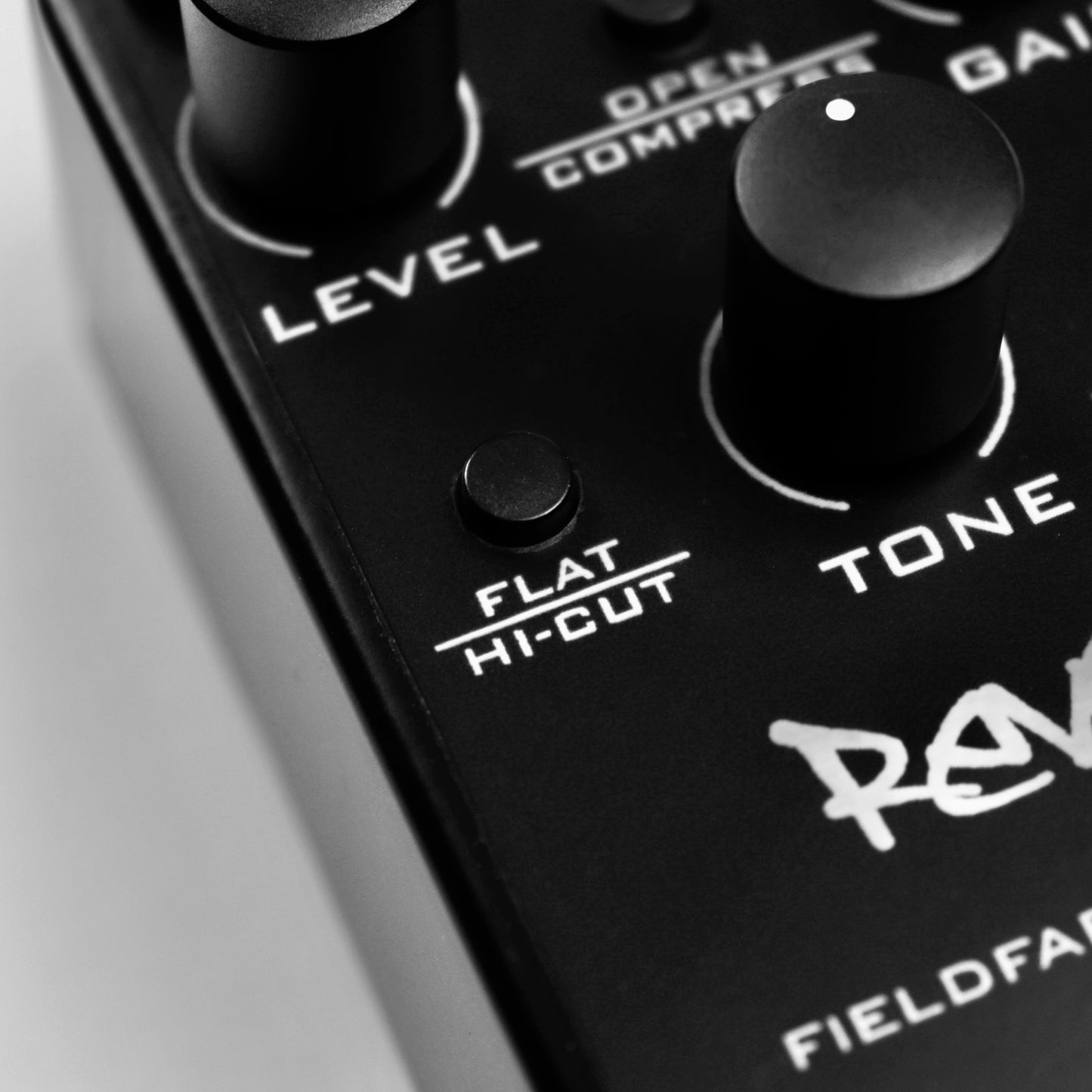 HIGH CUT Schalter ermöglicht dem Tubescreamer die Funktion als Cleanboost oder Treble Booster
