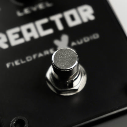 Der Bypass an unseren Boutique Effektpedalen hat auch eine Momentary Funktion